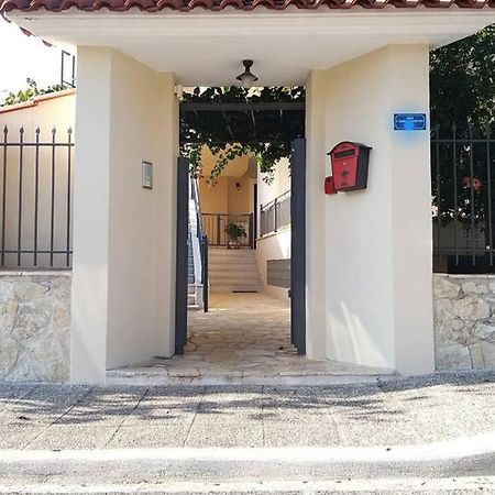 New, Modern, Bright And Independent Apartment 83 M2, With Garden, 5Min To The Beach And The City Center Calamata Exterior foto