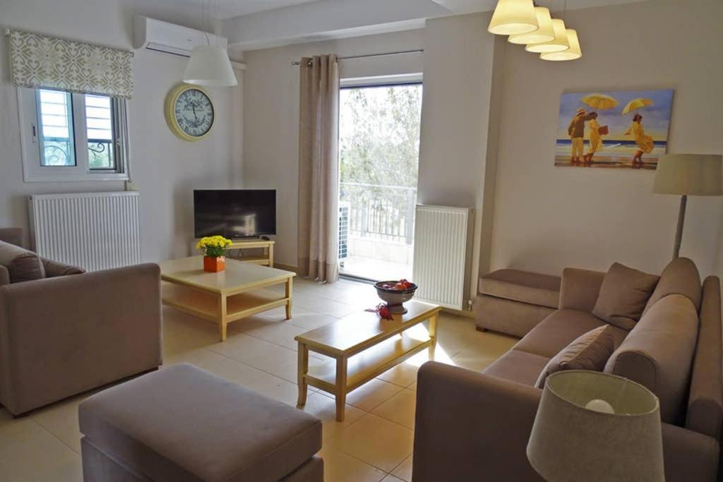 New, Modern, Bright And Independent Apartment 83 M2, With Garden, 5Min To The Beach And The City Center Calamata Exterior foto