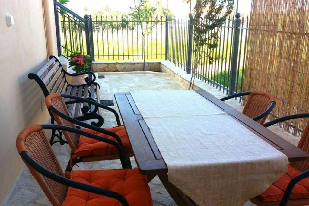 New, Modern, Bright And Independent Apartment 83 M2, With Garden, 5Min To The Beach And The City Center Calamata Exterior foto